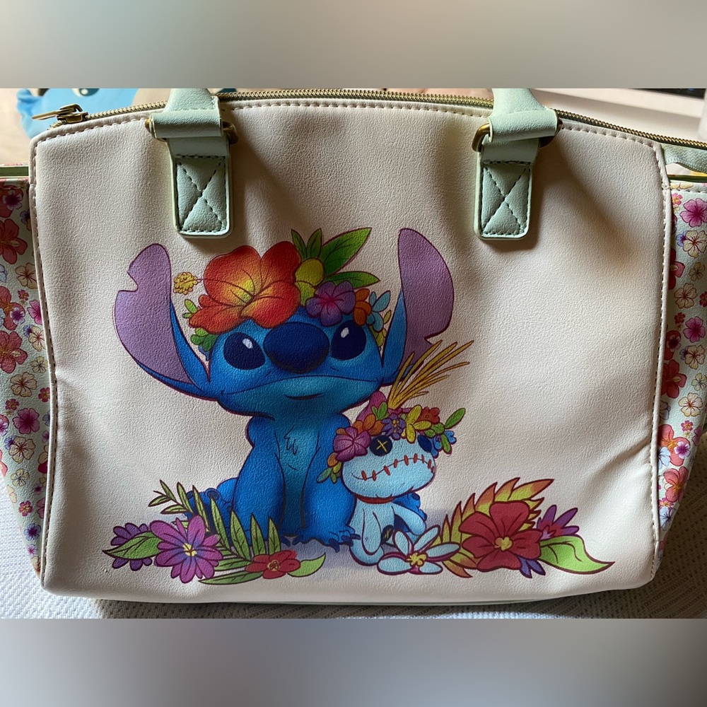 Disney Loungefly Cream and Mint Handbag you want a price drop I’ll work with u